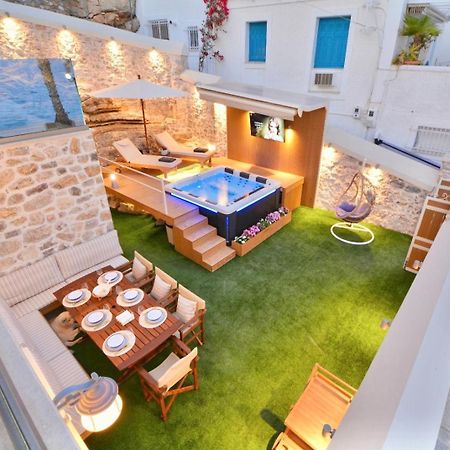 Villasonboard Rock Villa 3 Bed, 3 Bath, Jacuzzi, Seaside Ерміоні Екстер'єр фото
