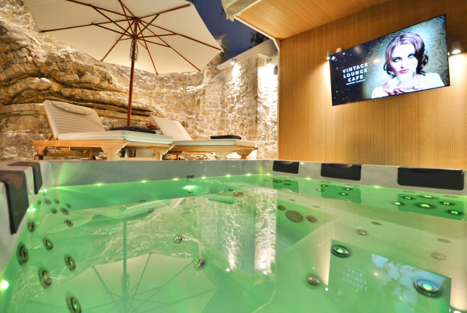 Villasonboard Rock Villa 3 Bed, 3 Bath, Jacuzzi, Seaside Ерміоні Екстер'єр фото