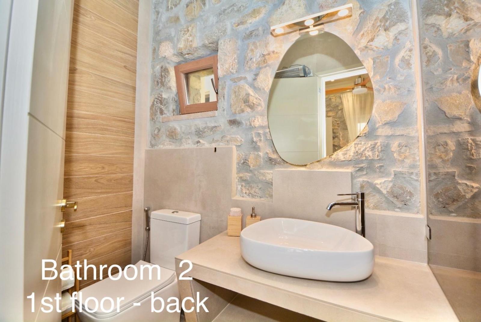 Villasonboard Rock Villa 3 Bed, 3 Bath, Jacuzzi, Seaside Ерміоні Екстер'єр фото